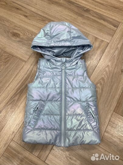 Жилетка для девочки демисезонная