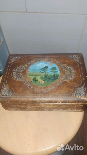 Шкатулка старинная деревянная