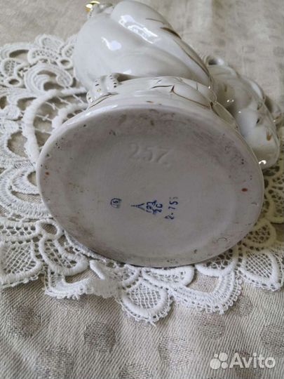 Петух. Фарфор. Кувшин, графин, сосуд