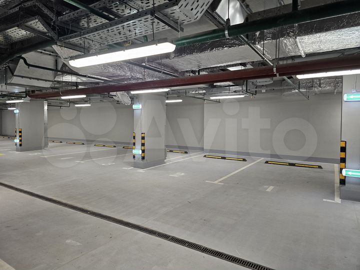 Машиноместо, 14 м²