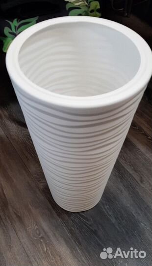 Кашпо напольное. Новое 43л. Привезу