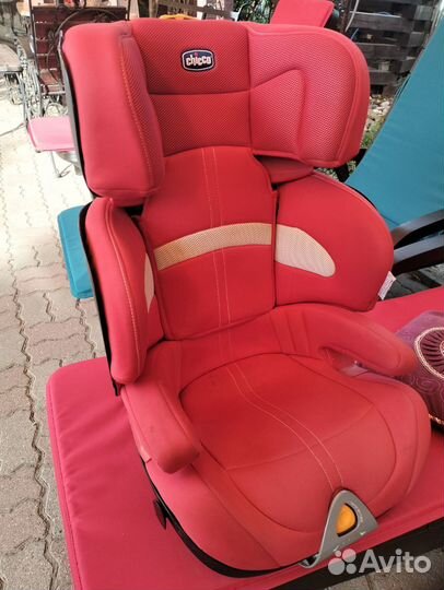 Автокресло chicco с isofix