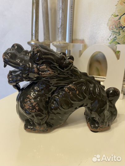 Дракон статуэтка