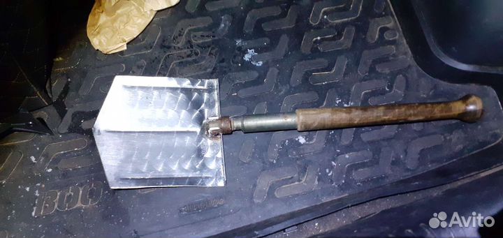 Лопатка складная