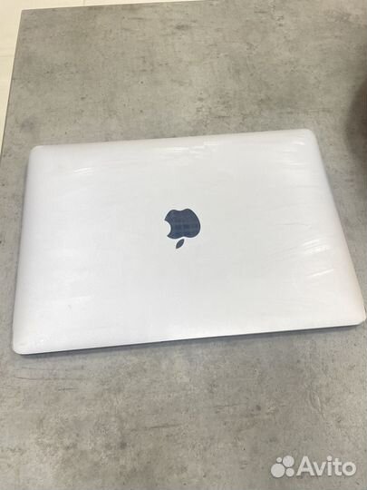 Apple macbook 12 Retina A1534