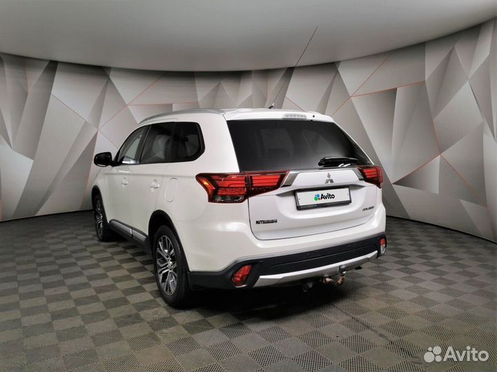 Mitsubishi Outlander 2.4 CVT, 2015, 126 429 км