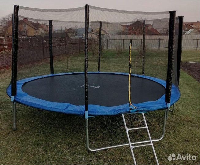 Батуты для дачи с сеткой