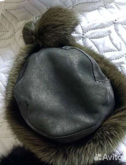 Женские меховые шапки