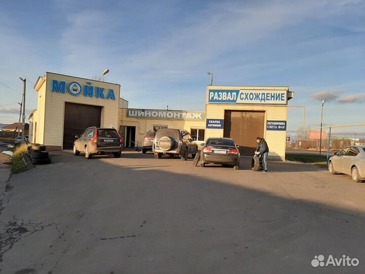 Помощник шиномонтажника