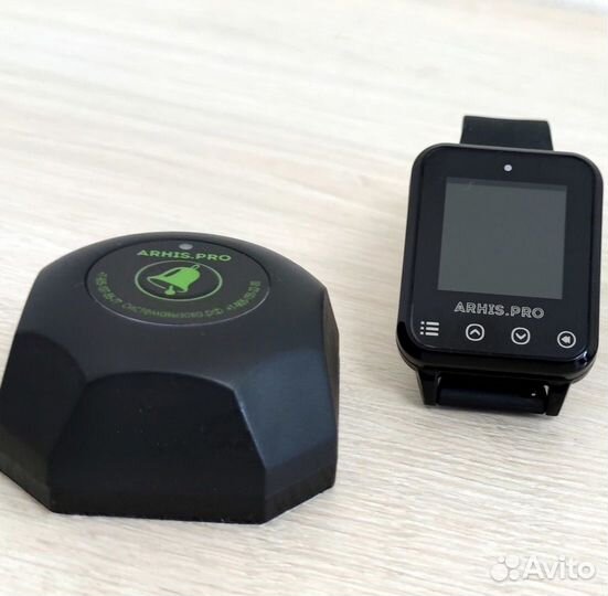 Кнопка вызова официанта, персонала и часы-пейджер