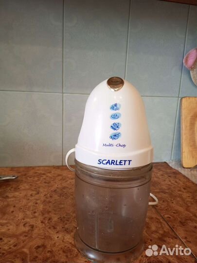 Блендер фирмы scarlett. (Два ножа )