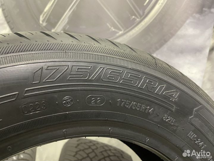 КАМА 365 (241) 175/65 R14 82H
