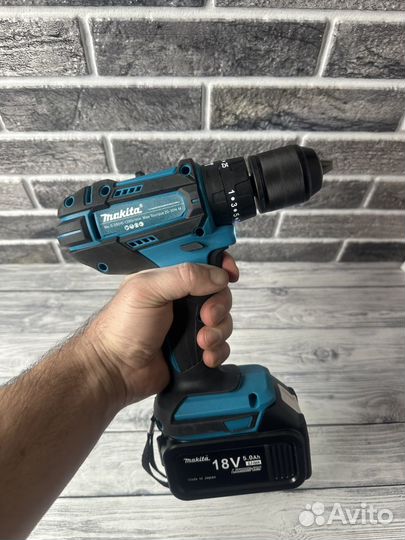 Шуруповерт makita 18v