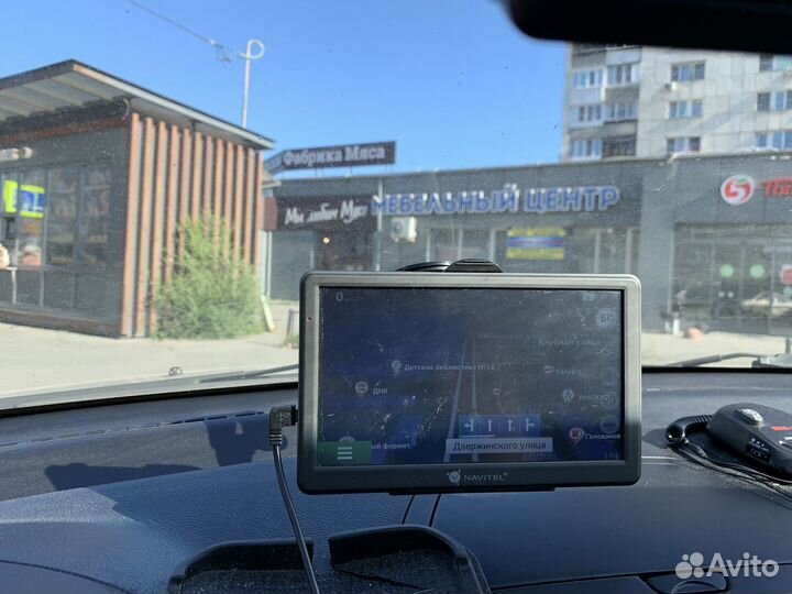 Навигатор Навител Е700