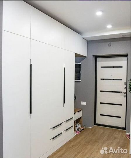 Шкаф в прихожую