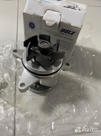 Водяной насос помпа Форд фокус 3 2л