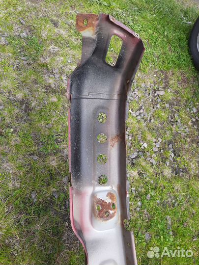 Балка переднего бампера Chevrolet Niva 2123