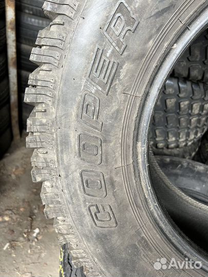 Cooper Discoverer S/T 33/12.5 R17