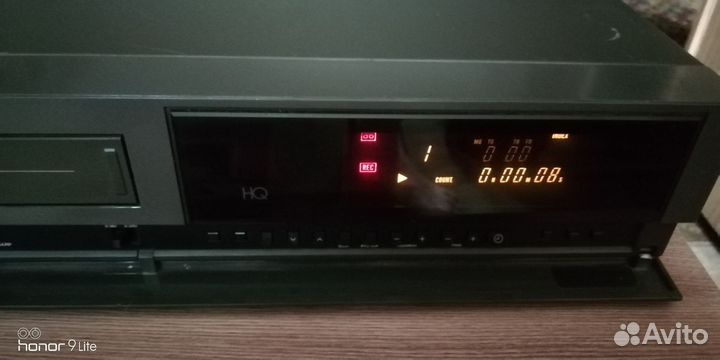 Видеомагнитофон