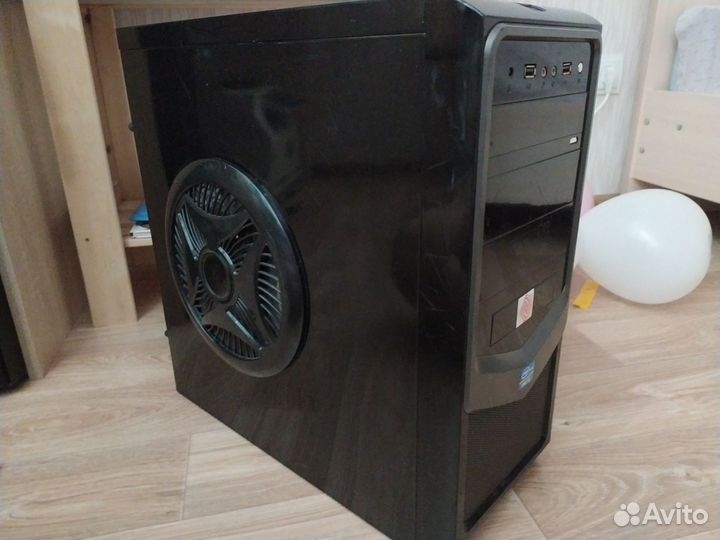 Неплохой игровой компьютер на i5 и RX 580