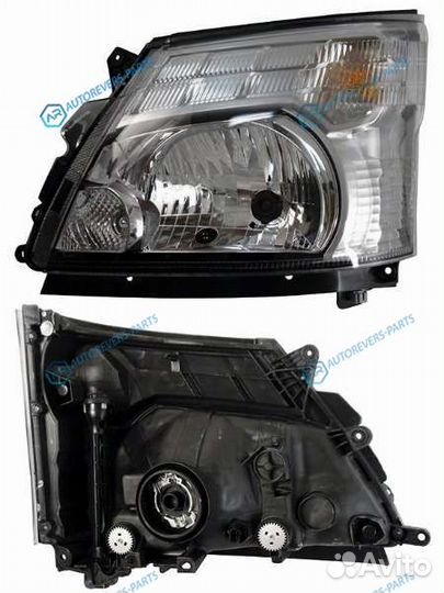 ST-212-11W5L Фара toyota dynatoyace 11 - hino 300