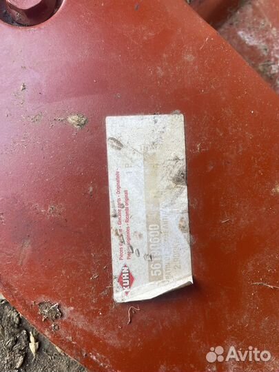 Защитный диск редущего аппарата косилки kuhn