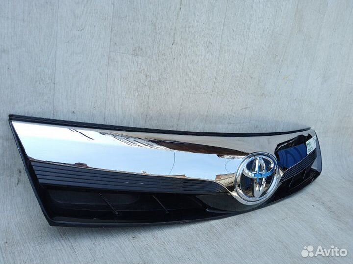 Решетка радиатора toyota tank