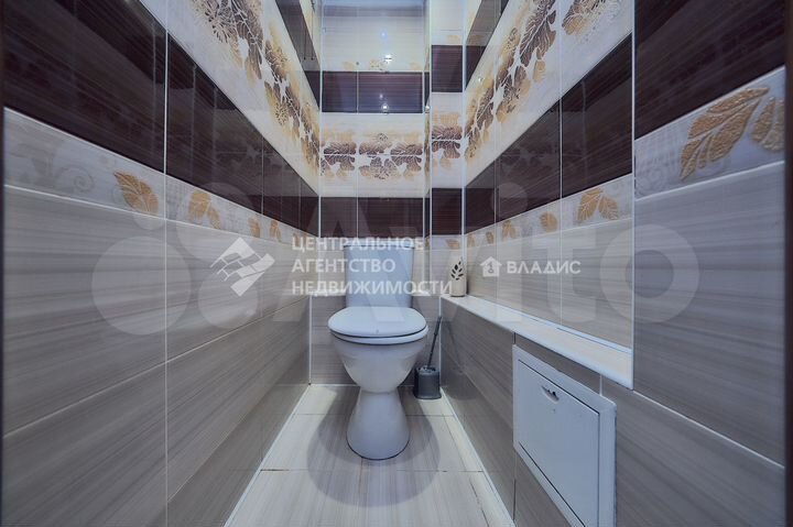 2-к. квартира, 53 м², 3/3 эт.