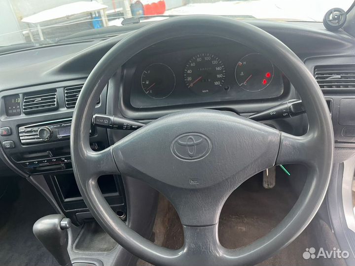 Toyota Corolla 1.5 AT, 1998, 482 719 км