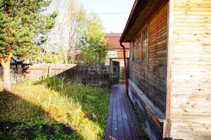 Дача 42 м² на участке 5 сот.