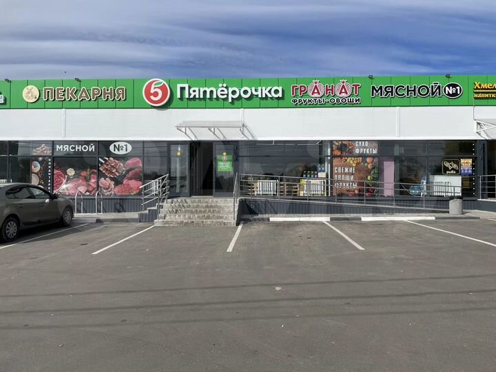 Здание, 840 м² с арендаторами
