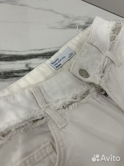 Джинсы Bershka