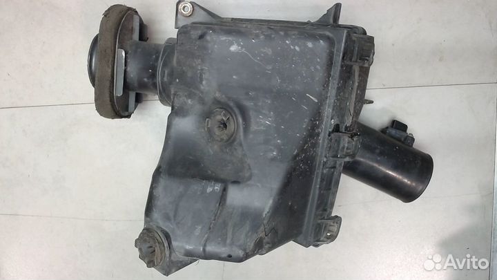 Корпус воздушного фильтра Nissan Pathfinder, 2005