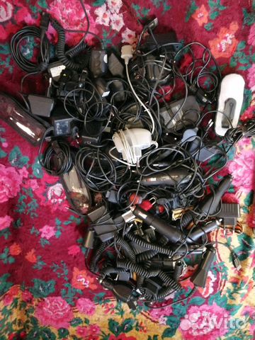 Зарядное устройство. Наушники. Usb