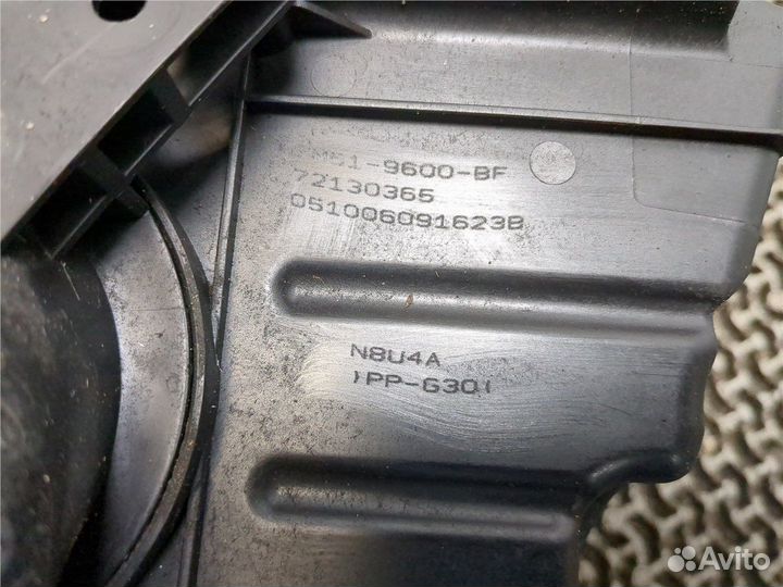 Корпус воздушного фильтра Ford Kuga, 2009