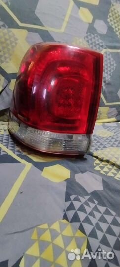 Фара toyota land cruiser 200