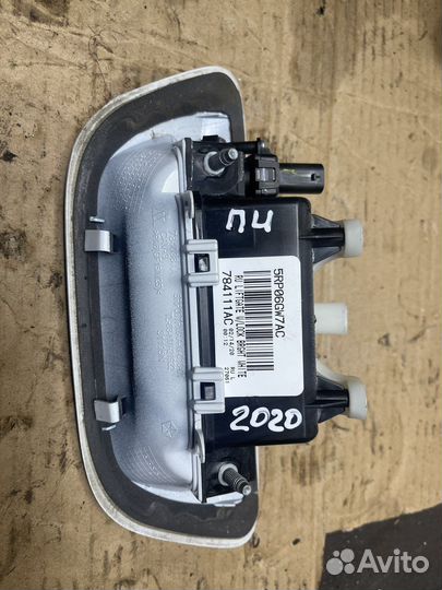 Ручка крышки багажника крайслер пацифика 2017+