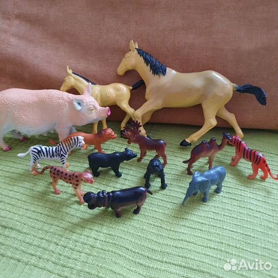 Паровозик Чаггингтон,формочки, игрушки животные