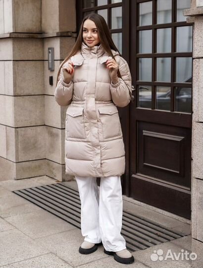 Куртка бежевого цвета