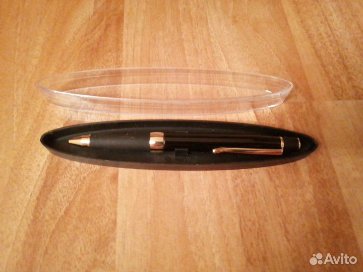 Подарочная ручка