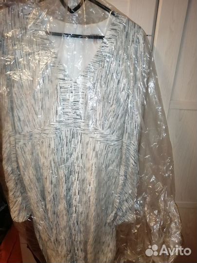 Вещи пакетом 44-46(пальто,футболки,юбка,комбинезон