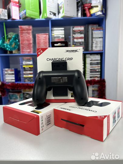 Подзаряжающий держатель Charging Grip для Joy-Con