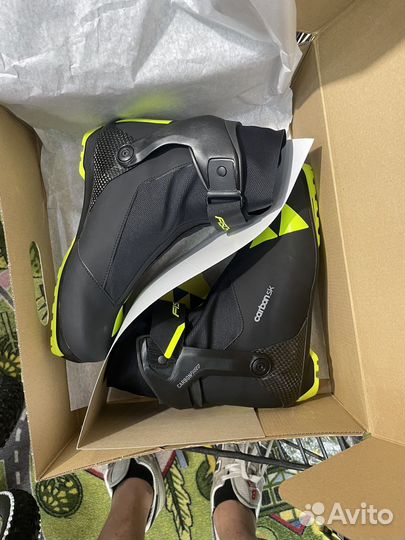 Лыжные ботинки fischer carbon skate 22-23