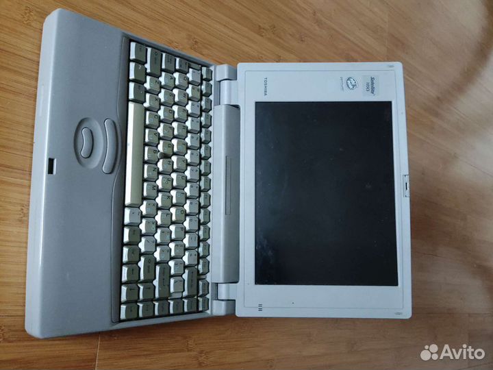 Раритетный ноутбук Toshiba 105cs
