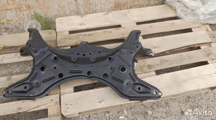 Подрамник toyota Corolla 120