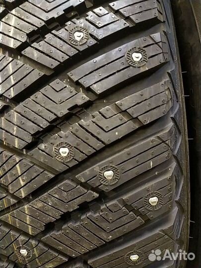 Goodyear UltraGrip Ice Arctic SUV 255/50 R19