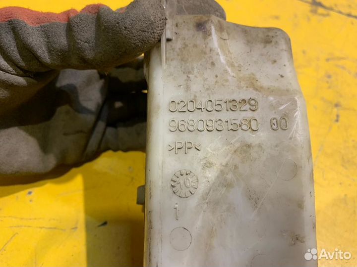 Бачок главного тормозного цилиндра Peugeot 308 200