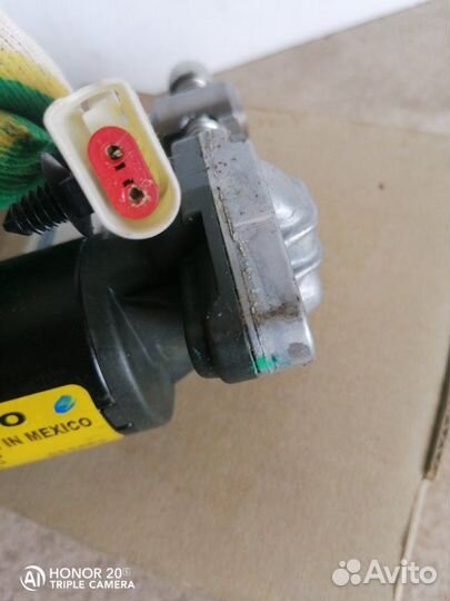 Электромотор регулировки сиденья передний Ford