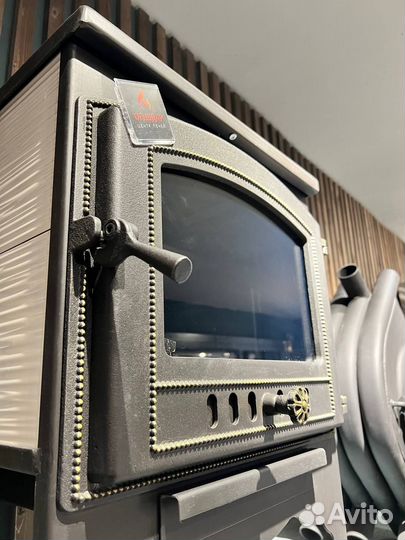 Печь камин отопительный