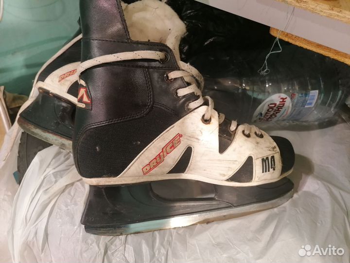 Коньки хоккейные 43 размер